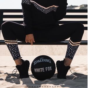 SOLD Sarah’s Day x Whitefox leggings SM